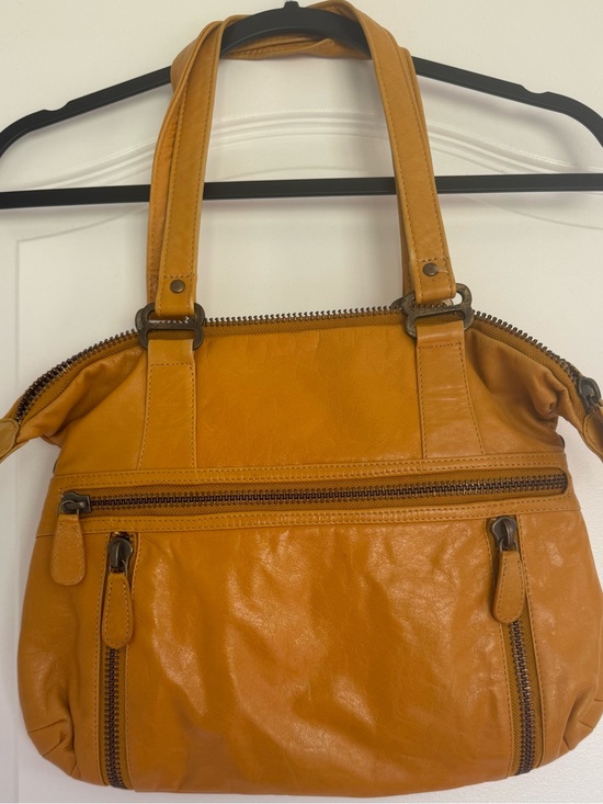 latico Handbags - Latico Leather Shoulder Bag Butter Yellow Slouchy Multi Zip Pocket Purse
